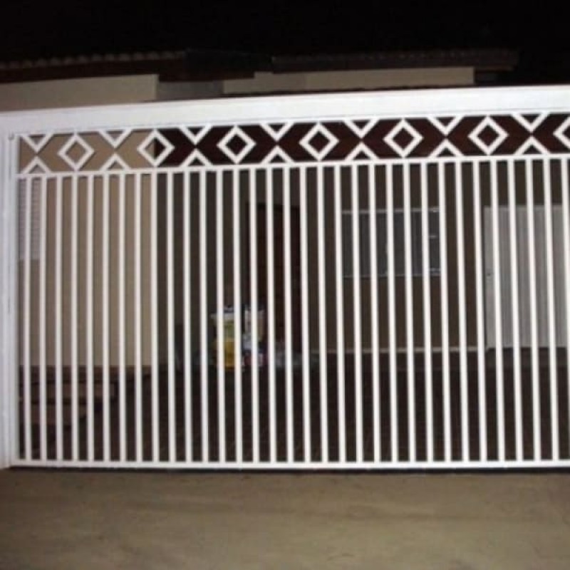 Imagem de Portão Basculante - Modelo 4