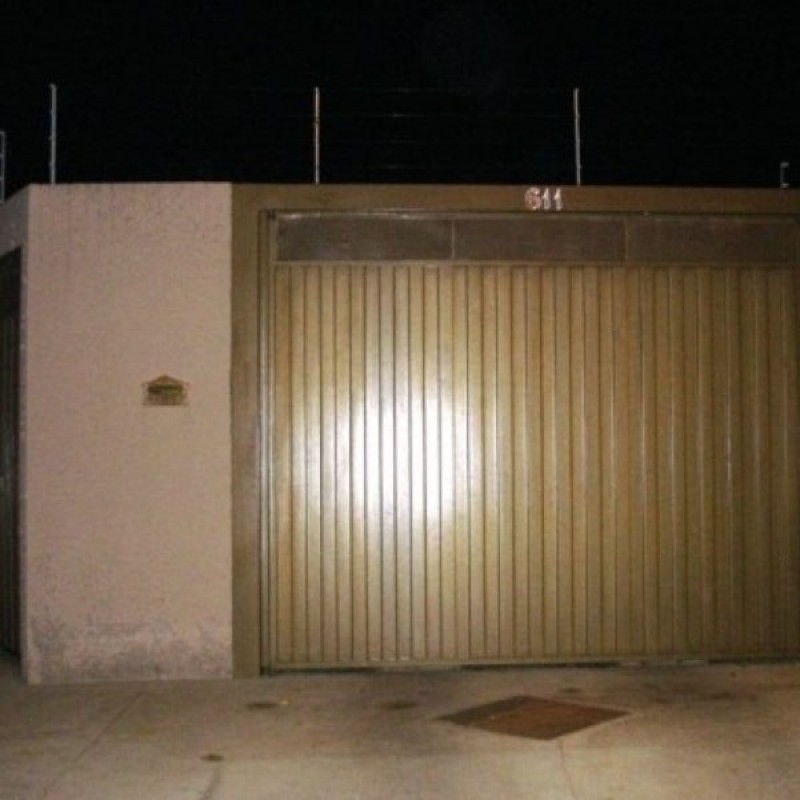 Imagem de Portão Basculante - Modelo 9