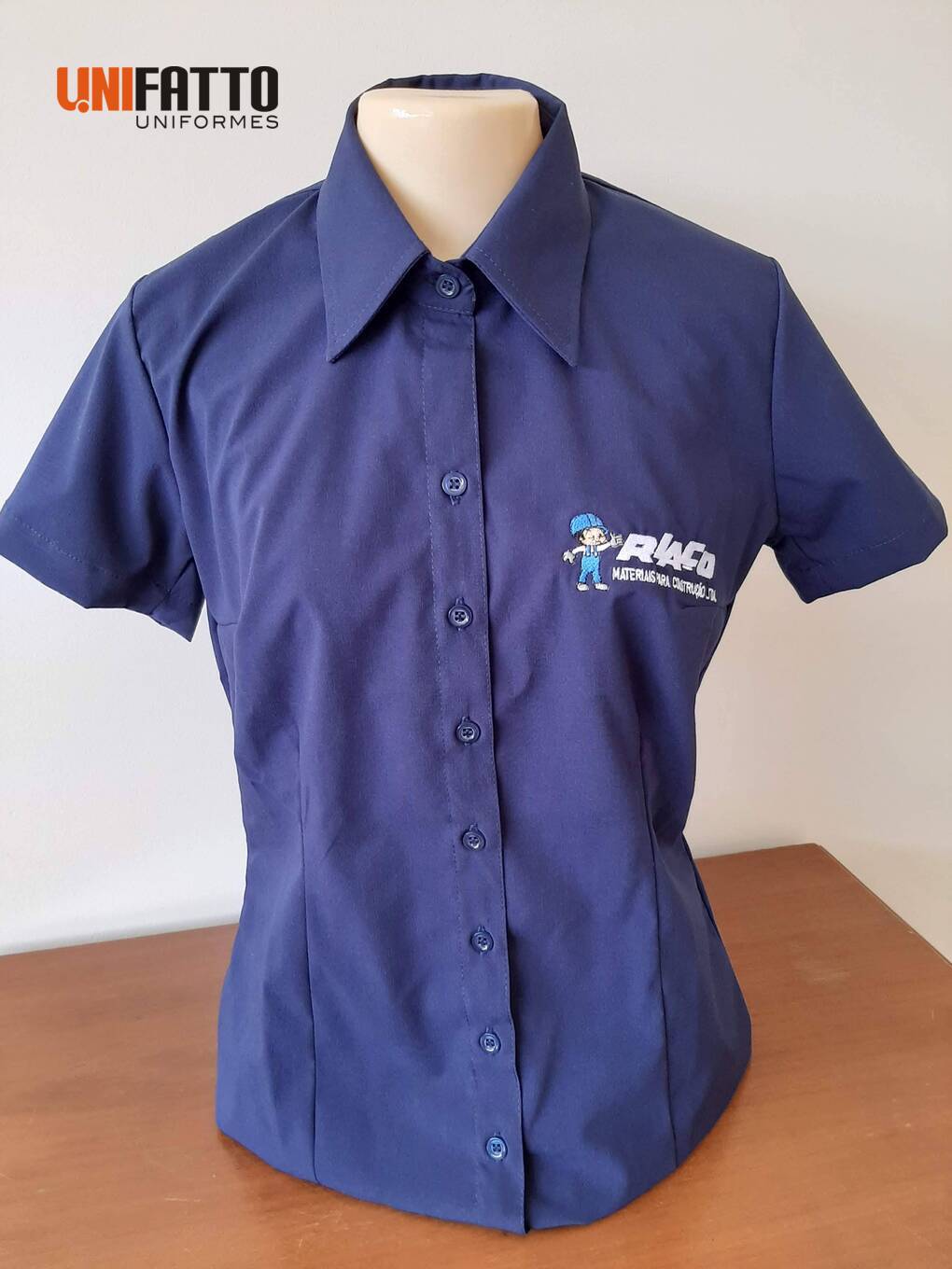 Imagem de Camisete Social Feminino em Tricoline com elastano, logomarca em Bordado - Riaço