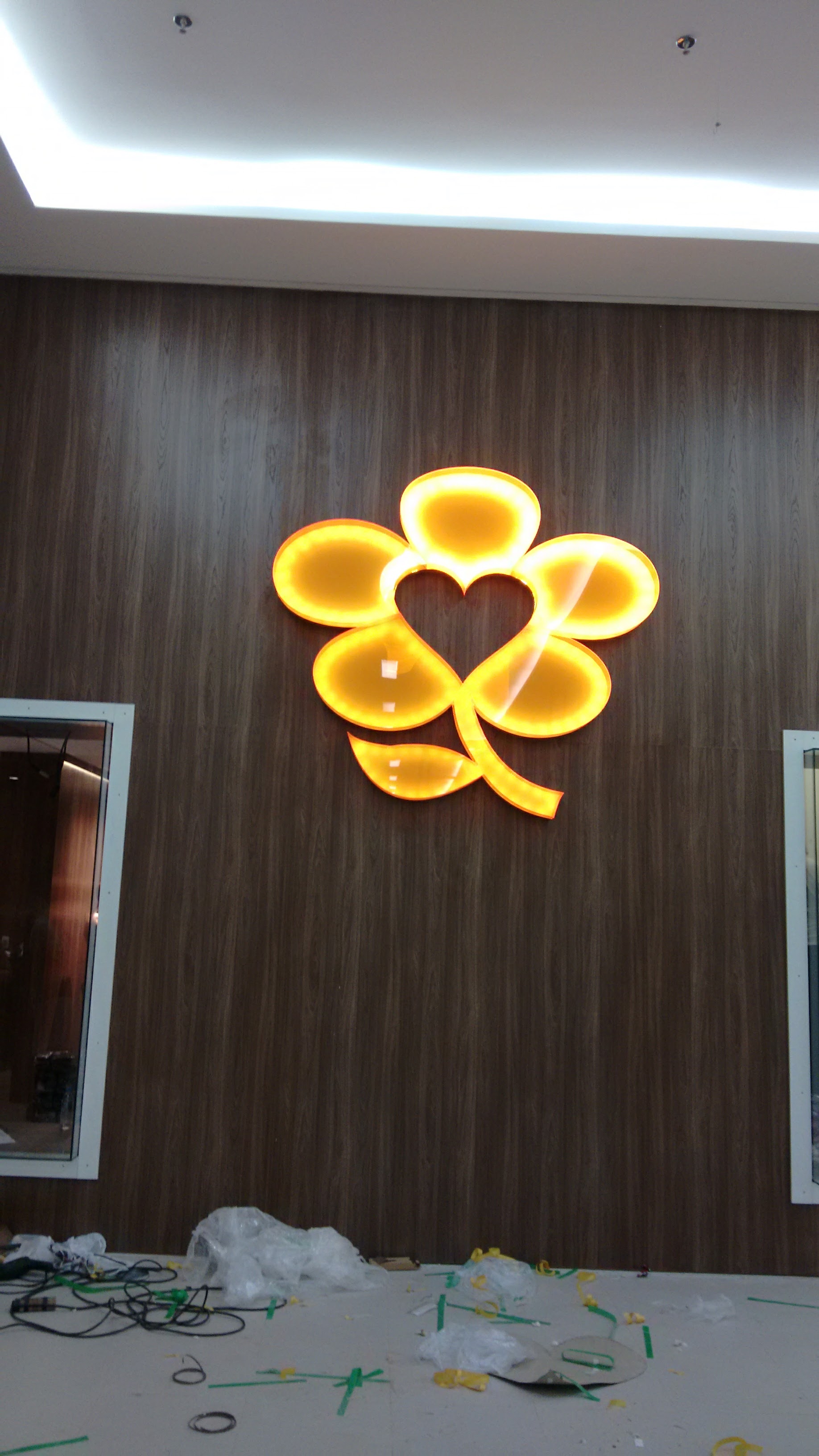Imagem de Logo iluminada