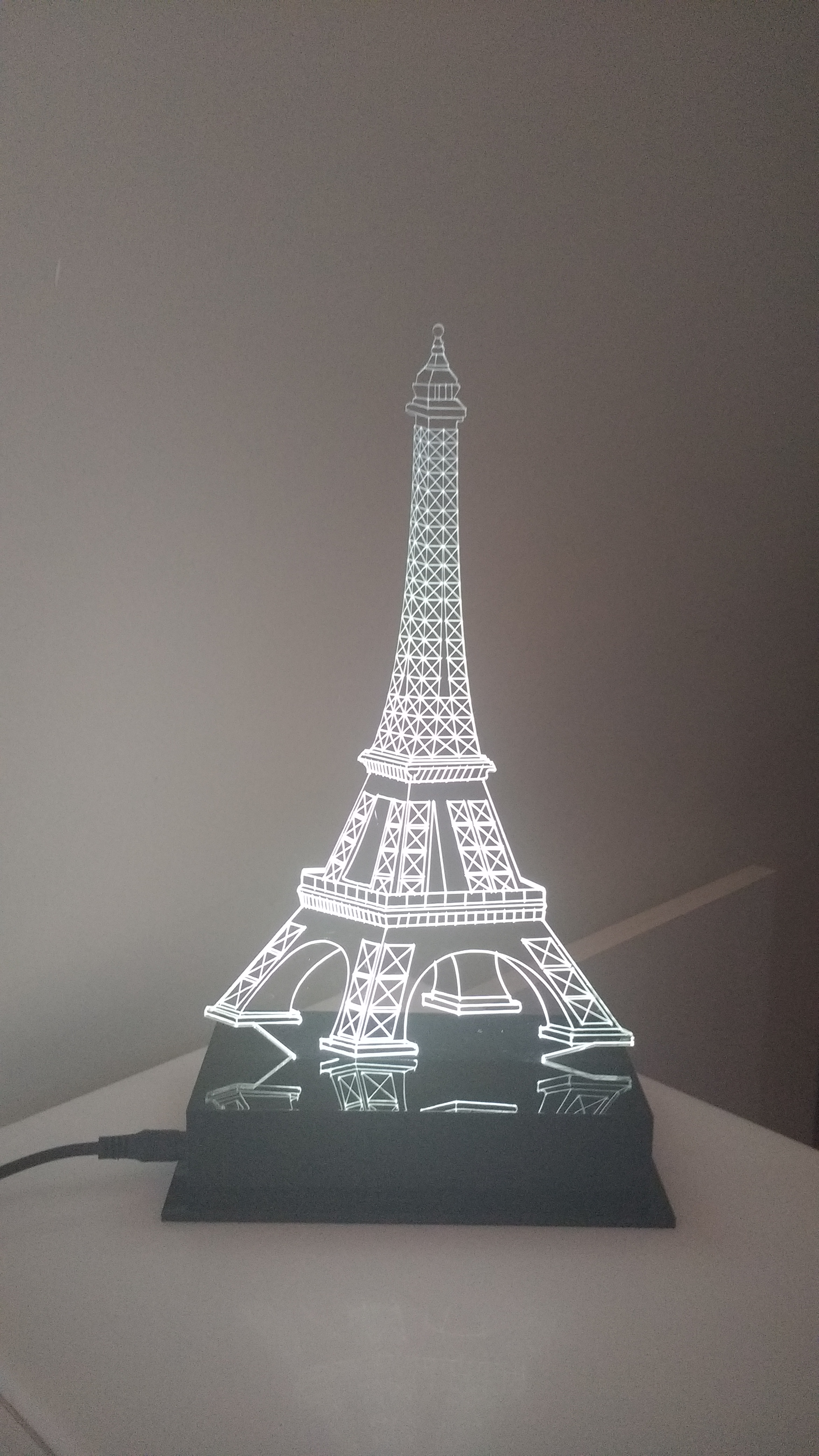 Imagem de Torre eiffel com LED