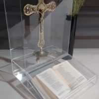 Imagem de Expositor religioso 