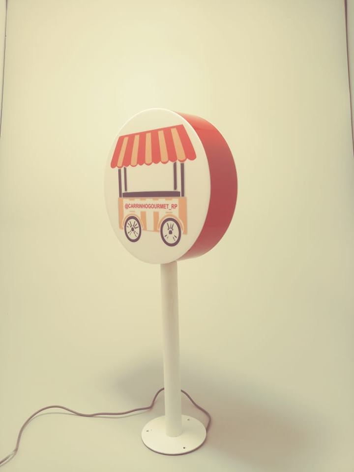 Imagem de Totem iluminado 