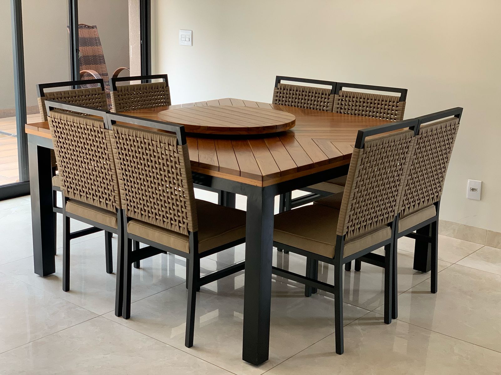 Imagem de Mesa Quadrada 150x150cm Teca com 8 Cadeira Rio