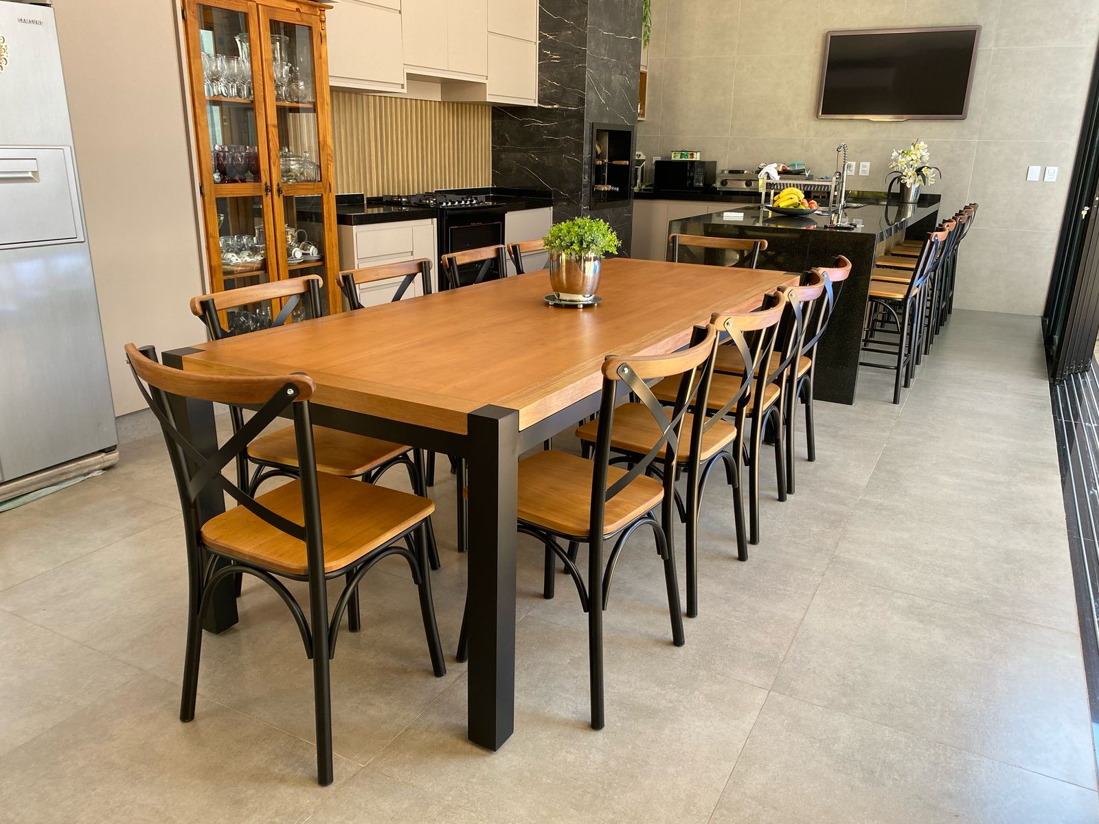 Imagem de Mesa Paris 240x100cm com 10 Cadeiras Paris Alumínio