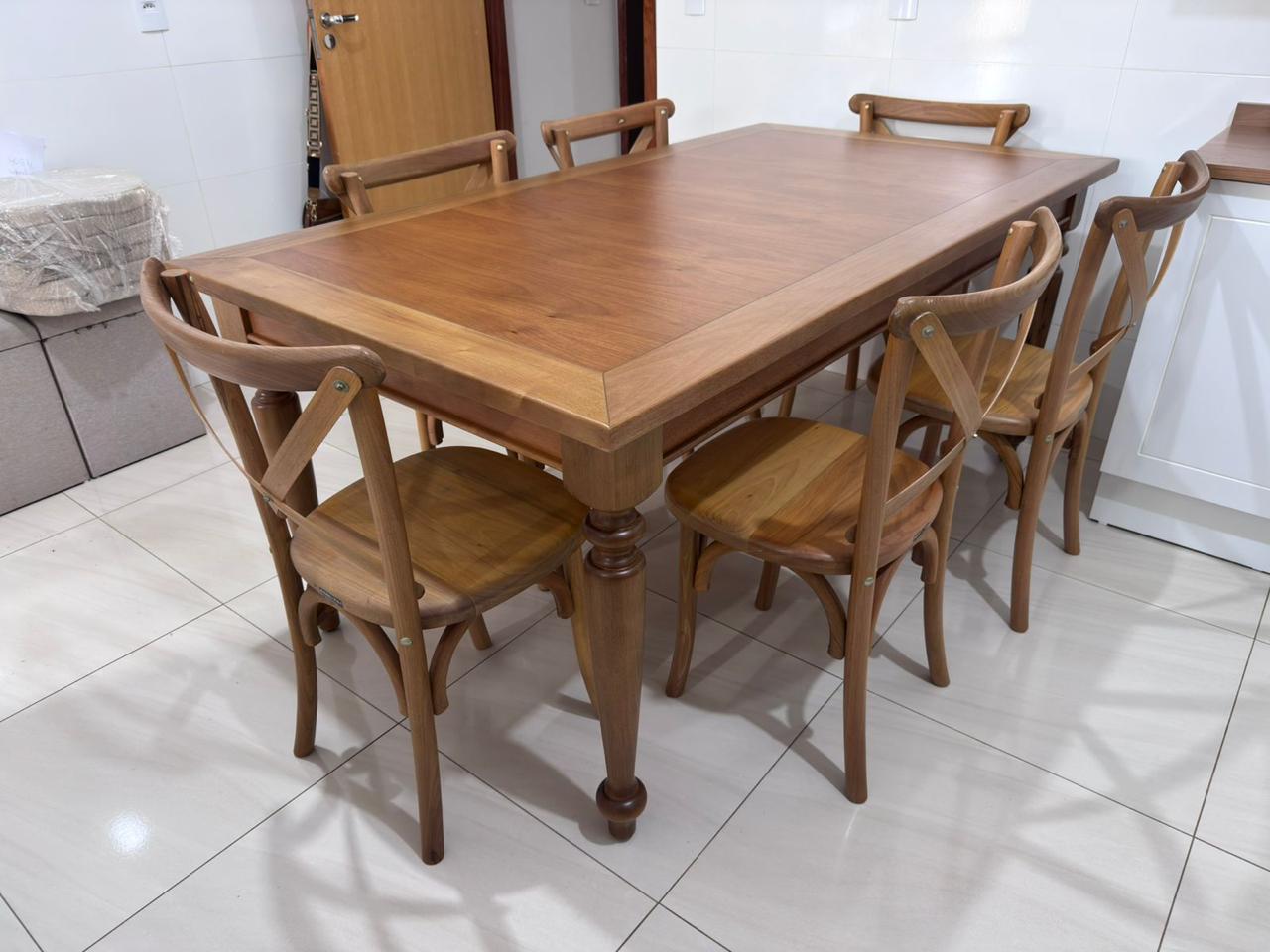 Imagem de Mesa Torneada 180x100cm com Cadeira Paris Madeira